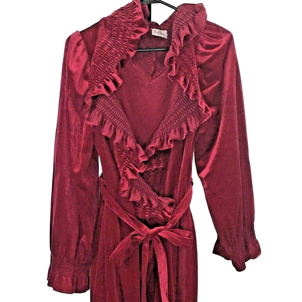 Vtg 70s Miss Elaine Long Velour Robe Burgundy Red‎ Ruffled Gathered Collar Front